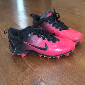 Nike Kids Pink and Black Soccer Cleats